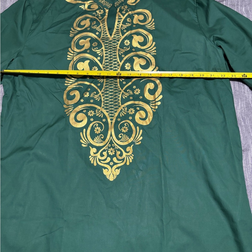 Green and Gold Embroidered Men's Dashiki Set - Picture 5 of 11